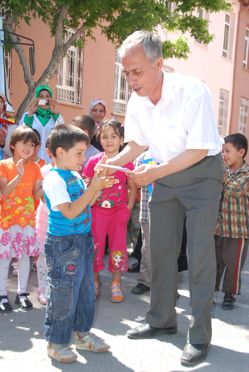Gezici Anaokulunda Karne Heyecanı Yaşandı