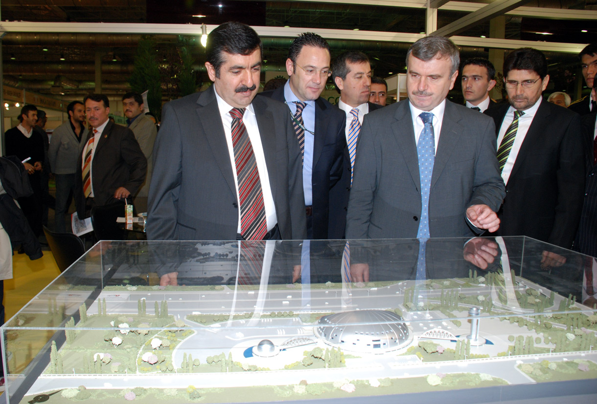 6. Yerel Yönetim İhtiyaçları Fuarı Açıldı
