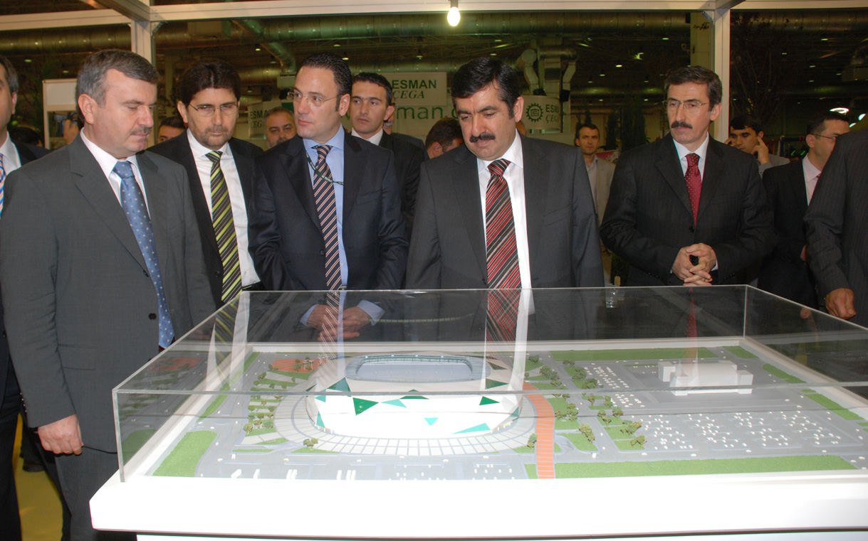 6. Yerel Yönetim İhtiyaçları Fuarı Açıldı