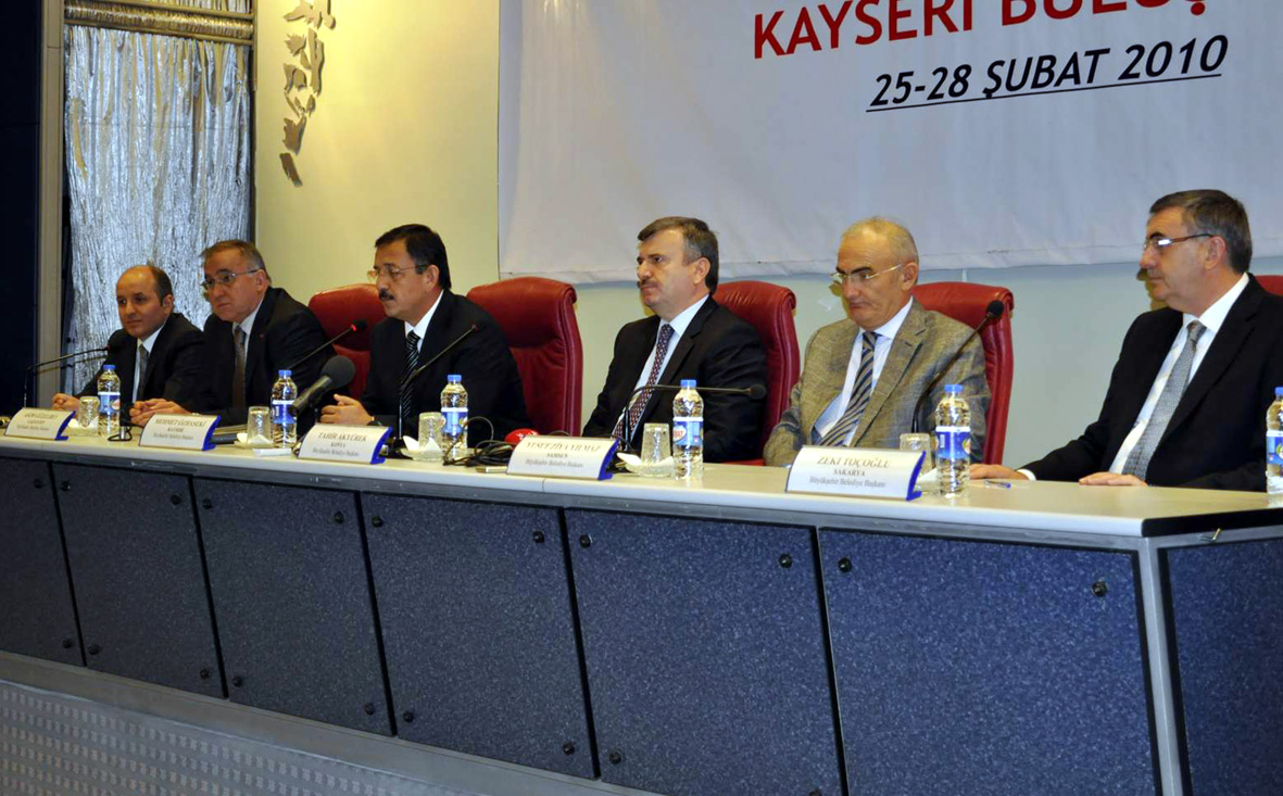 Başkan Akyürek, Büyükşehir Belediye Başkanları İstişare Toplantısı'na Katıldı