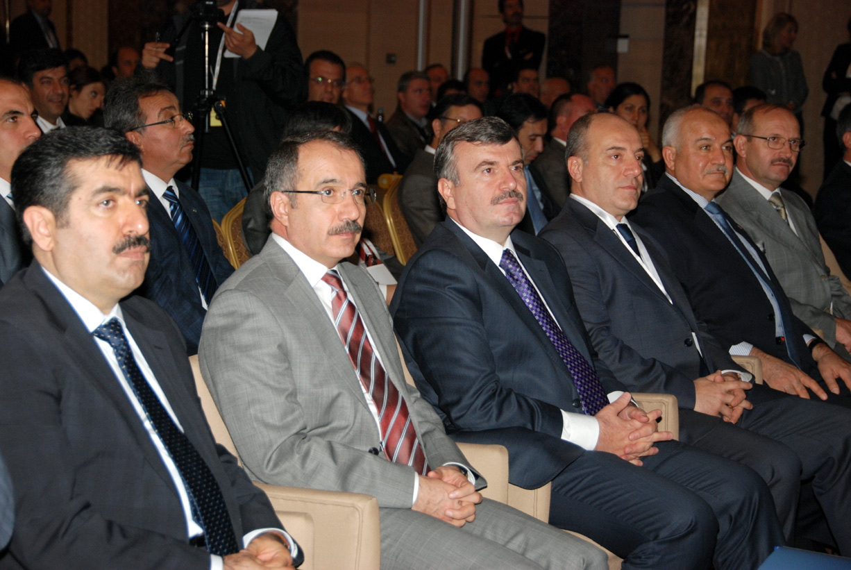 Gelişen Kentler Zirvesi Geniş Bir Katılımla Yapılıyor