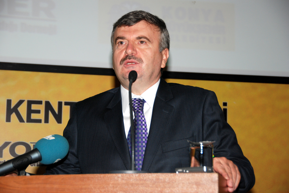 Gelişen Kentler Zirvesi Geniş Bir Katılımla Yapılıyor