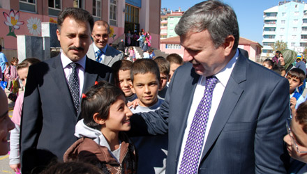 Başkan Akyürek'in Öğretmenler Günü Mesajı