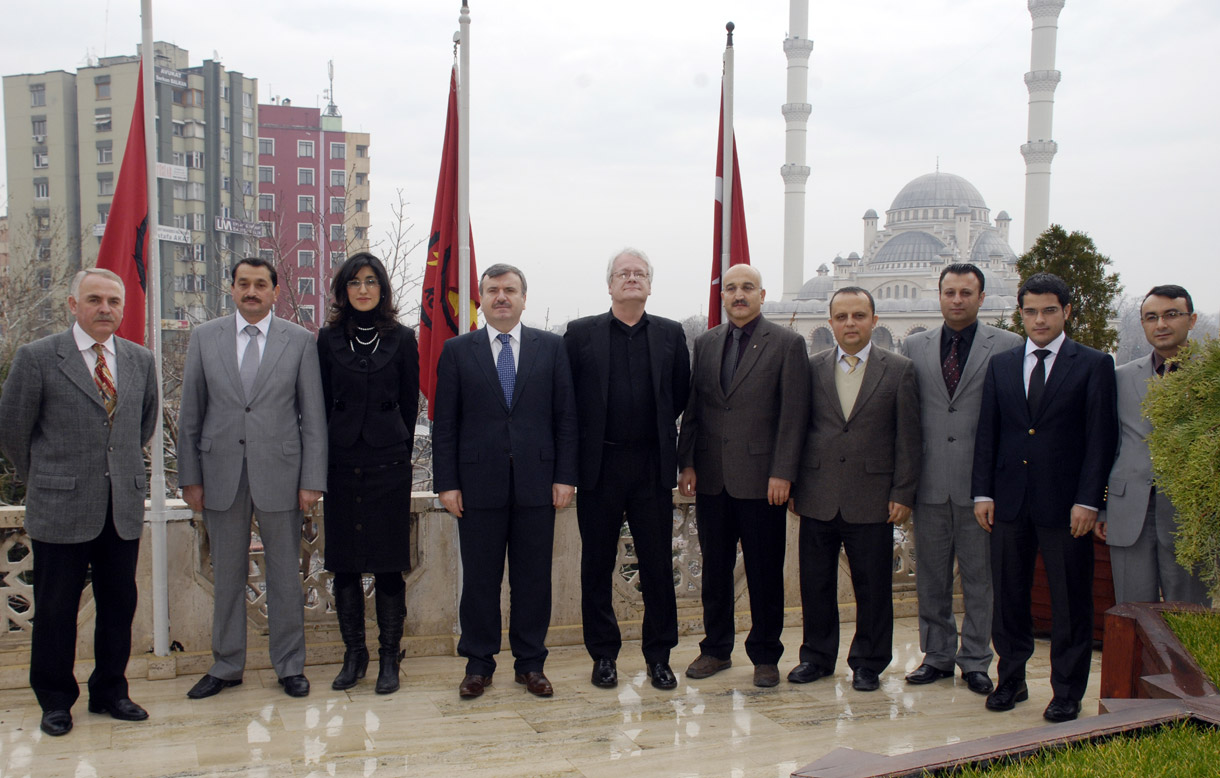 Başkan Akyürek'e Mesnevi Projesi Nedeniyle 'Dünya Barışına Katkı' Plaketi
