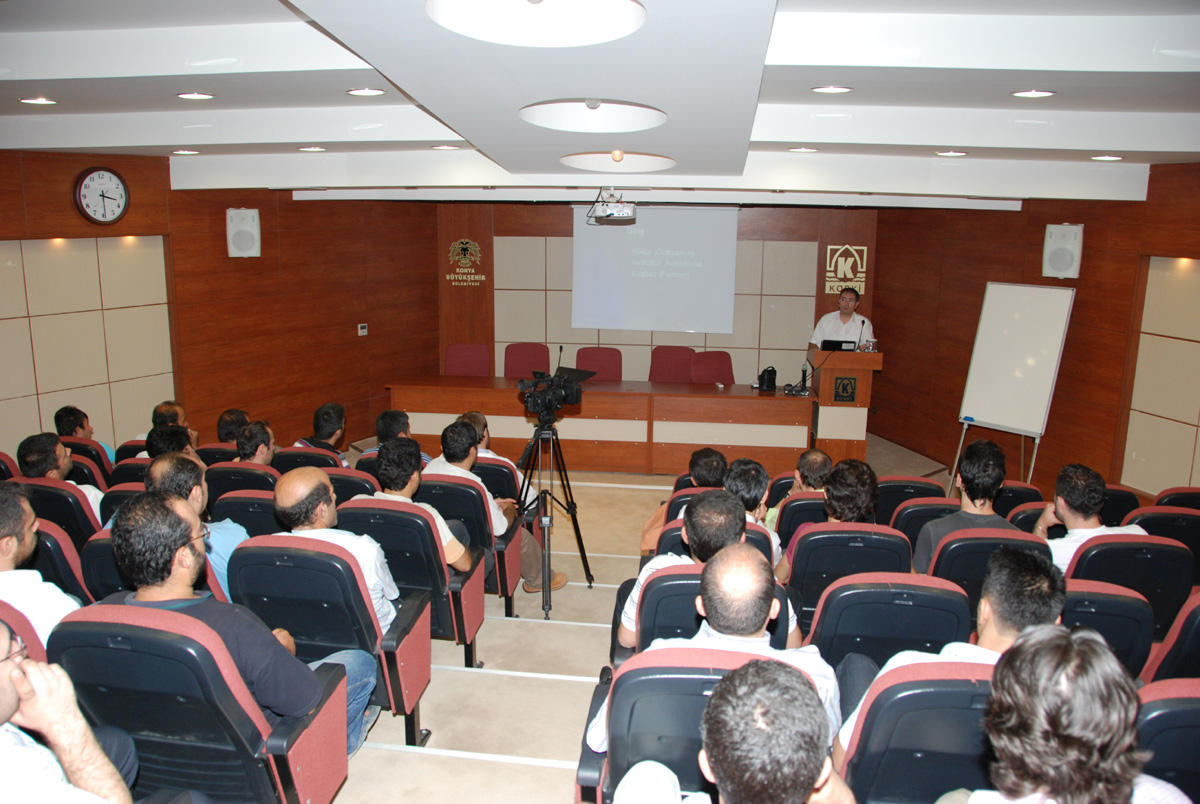 Ev ve Süs Hayvanı Satan İşyerleri Sahiplerine Seminer