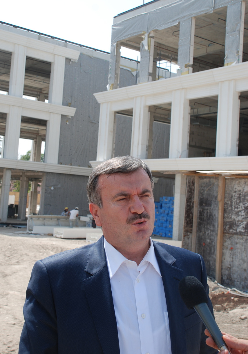 Yeni İl Halk Kütüphanesi İnşaatı Devam Ediyor