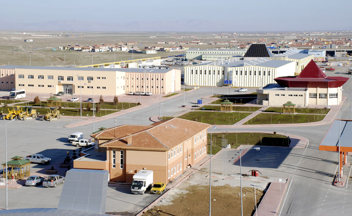 Tatlıcak Hizmet Kompleksi Fabrika Gibi Çalışıyor