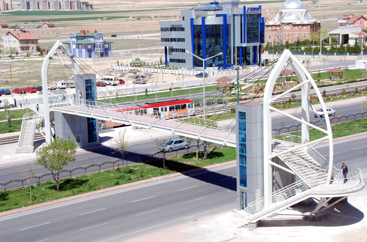 4 Yeni Yaya Üstgeçidi Yapılıyor