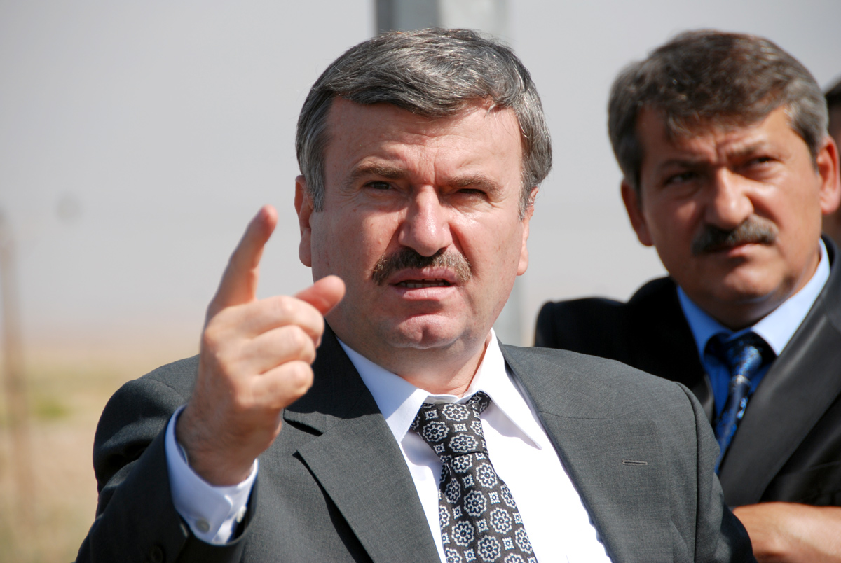 Başkan Akyürek Üniversite Önü Yaya Üstgeçidi İnşaatını İnceledi