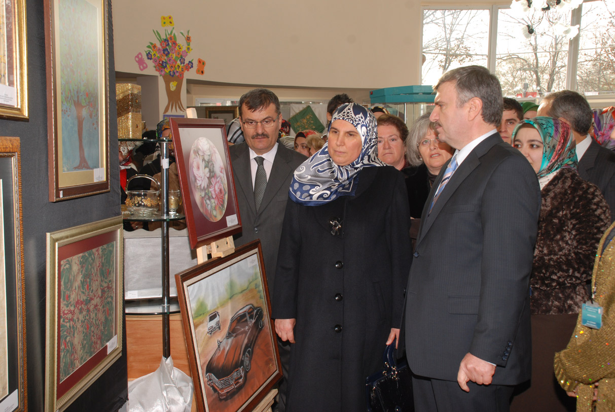 Meram Hanımlar Lokali'nin Yıl Sonu Sergisi Açıldı