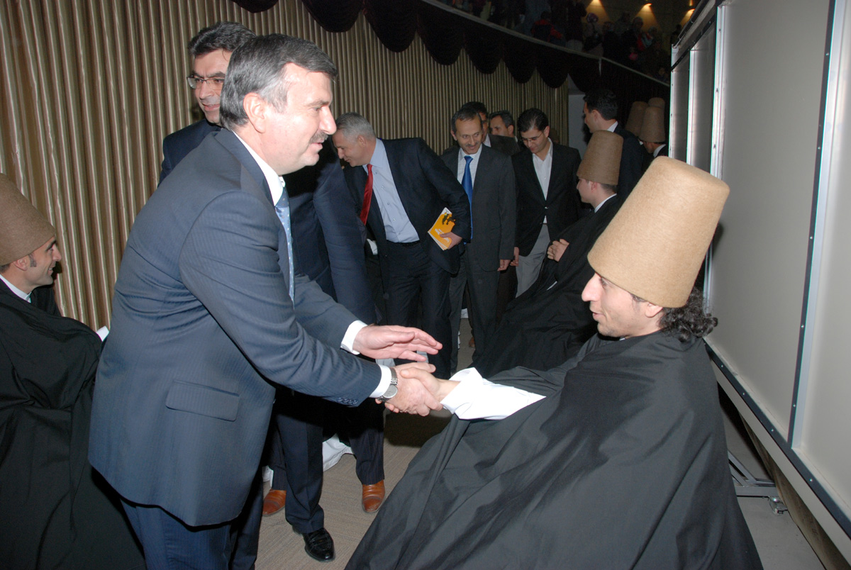 Engelleri Aştılar, Sema Yaptılar