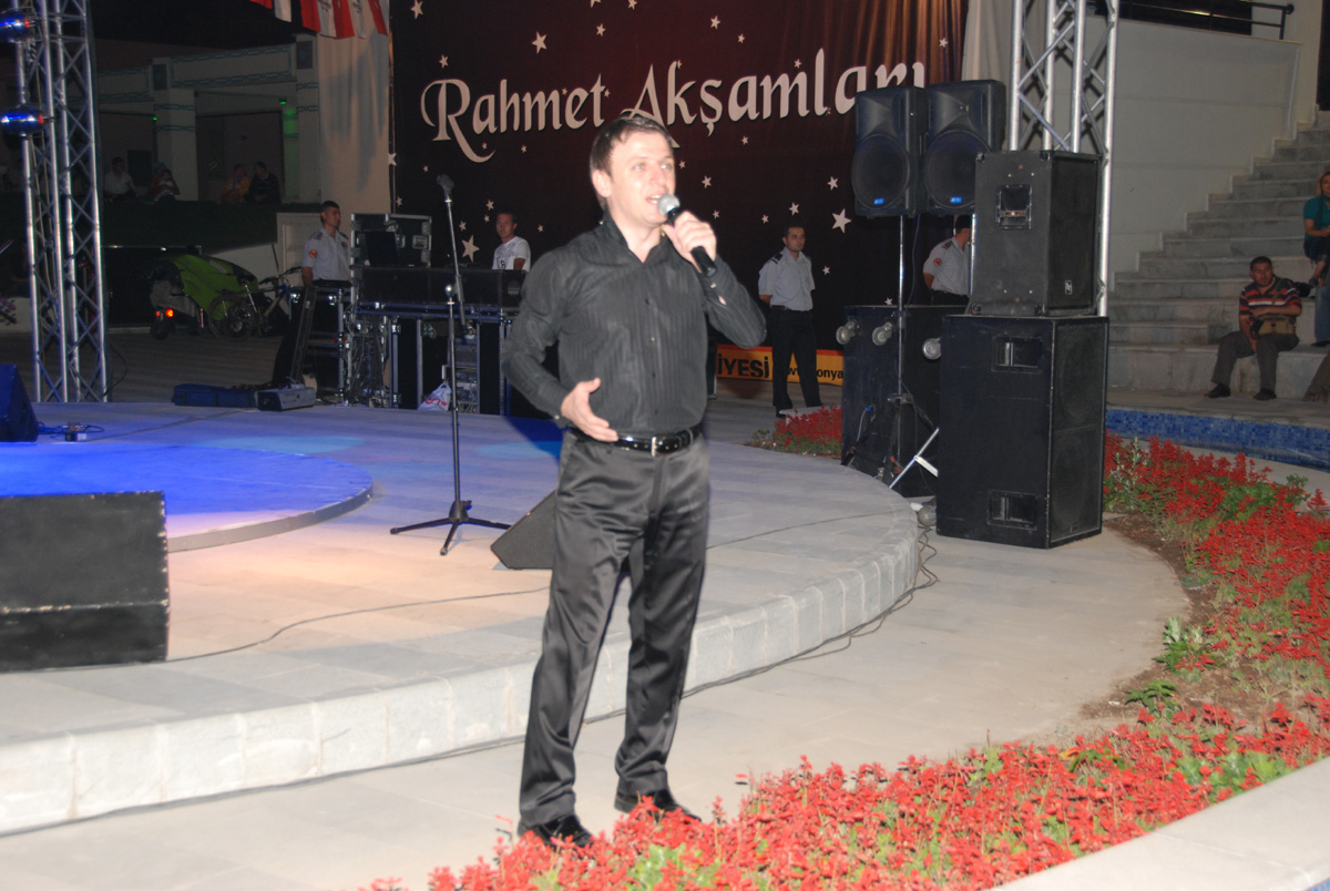Rahmet Akşamları'nda Konserler Devam Ediyor