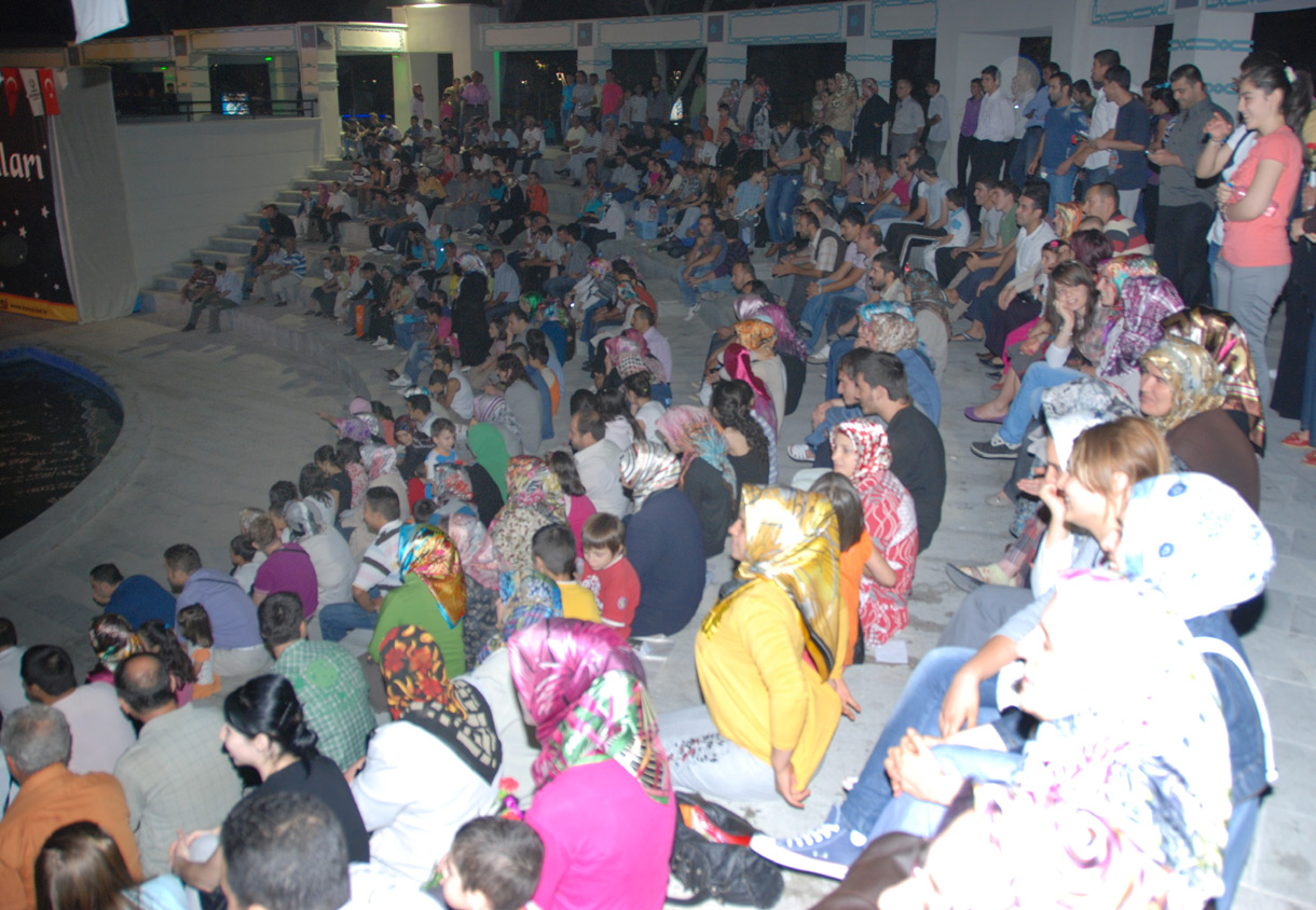 Rahmet Akşamları'nda Konserler Devam Ediyor