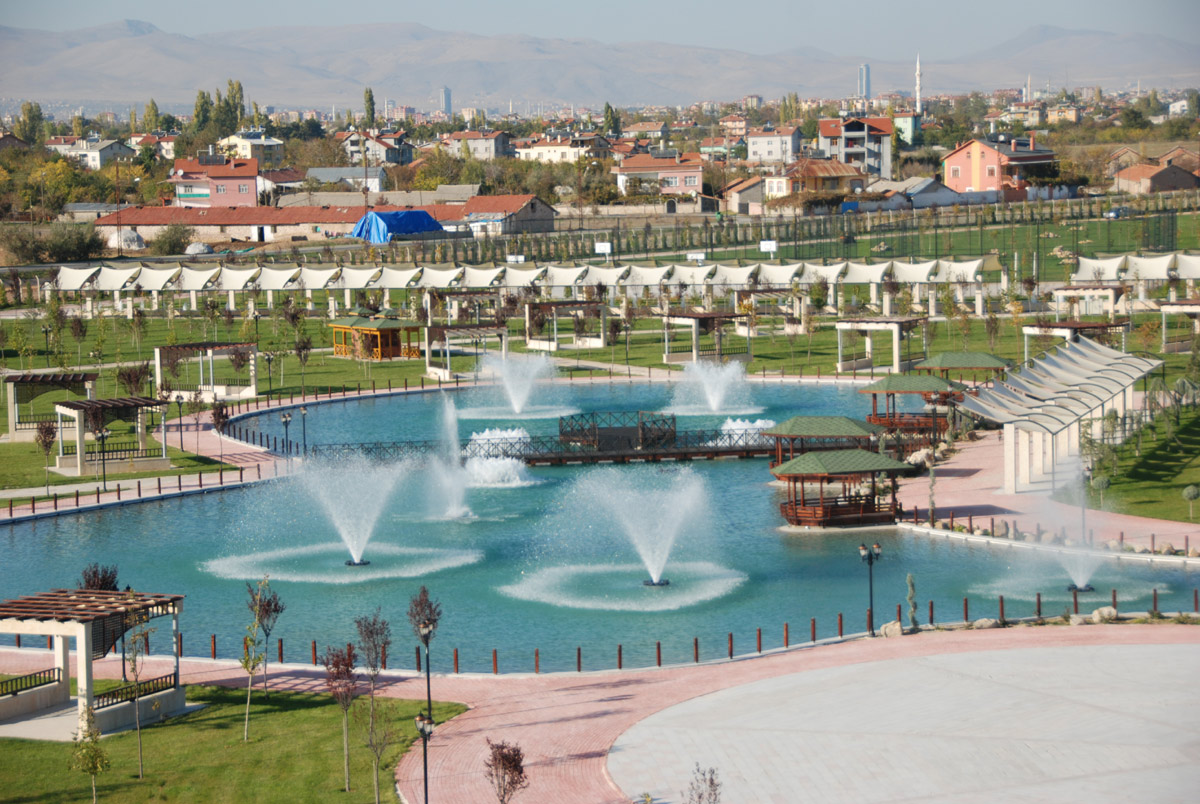 Başkan Akyürek Karaaslan Hadimi Parkı'nı İnceledi