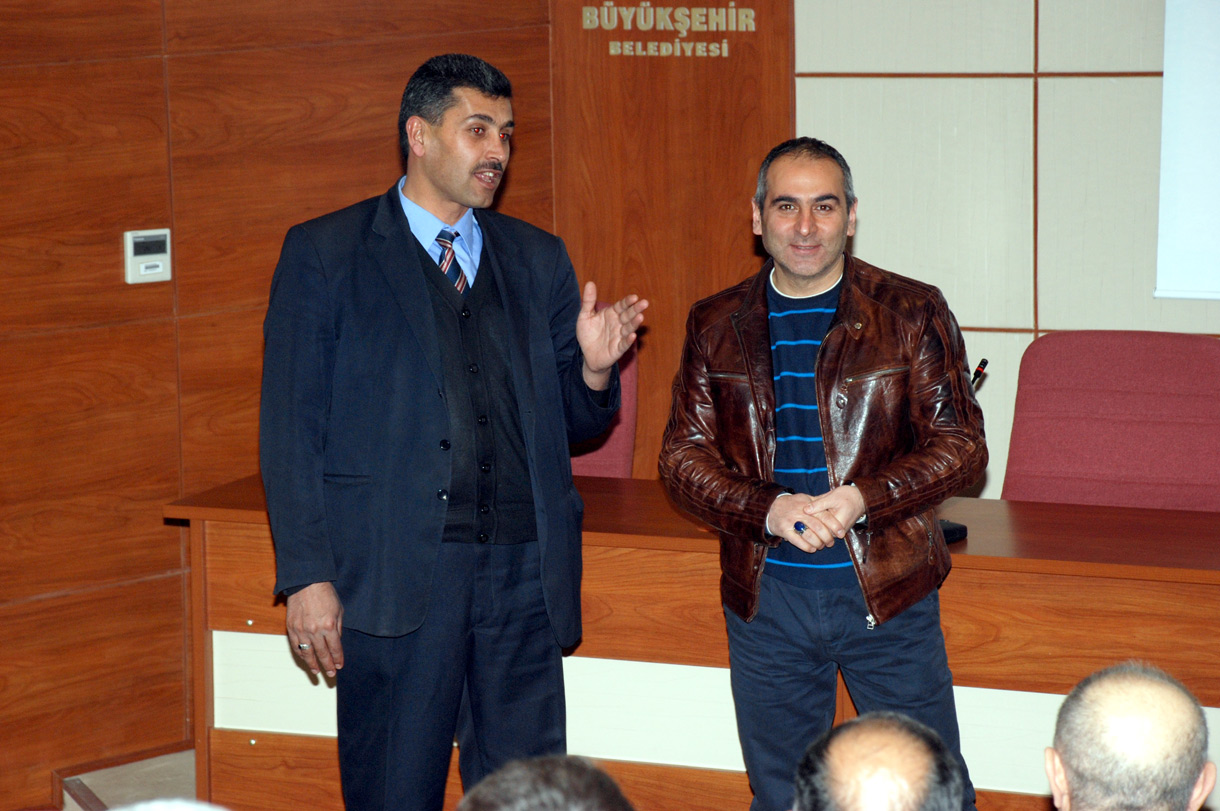 Şoför ve Vatmanlara 'Etkili İletişim' Anlatılıyor