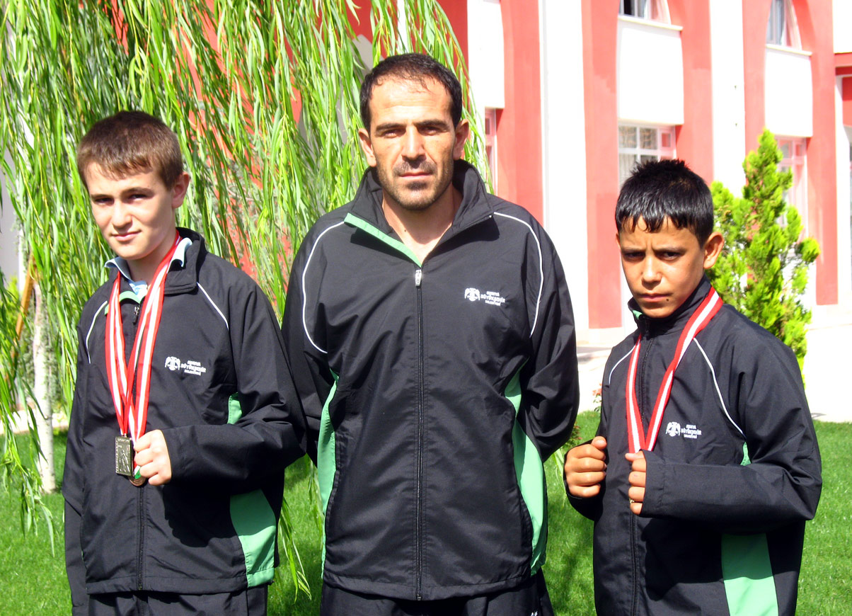 Minik ve Yıldız Boksörlerimizin Başarısı