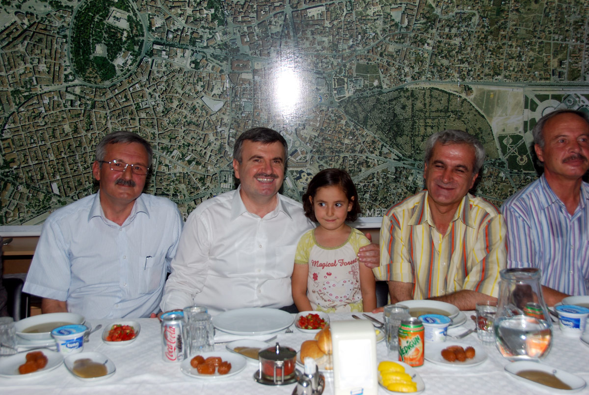 Başkan Akyürek Engelli Derneklerini İftarda Ağırladı