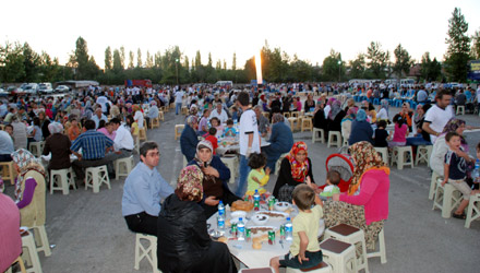 Mahalle İftarları Kovanağzı Mahallesi'nde