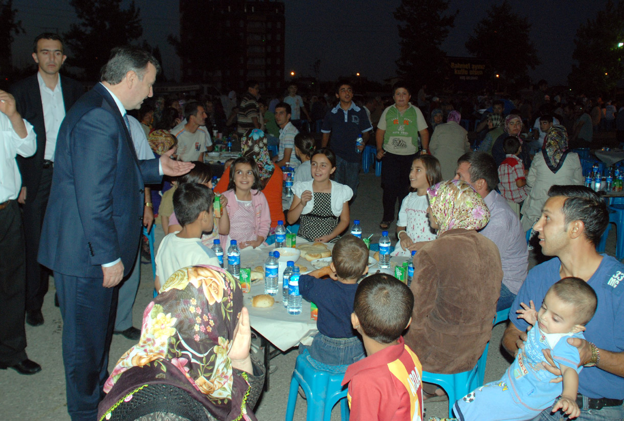 Mahalle İftarları Kovanağzı Mahallesi'nde