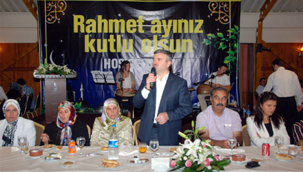 Muhtarlar, Başkan Akyürek'in İftar Yemeğinde Buluştu