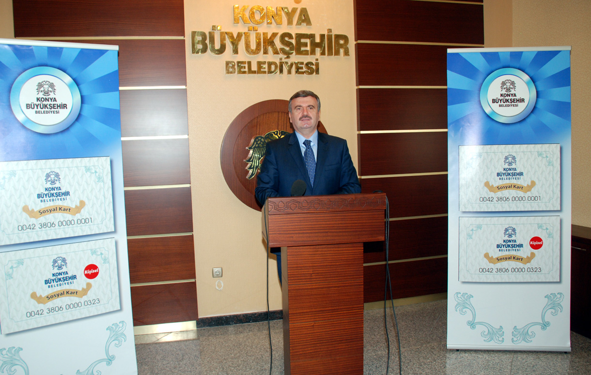 Sosyal Belediyecilikte Türkiye'ye ve Dünyaya Örnek Uygulama: Sosyal Kart