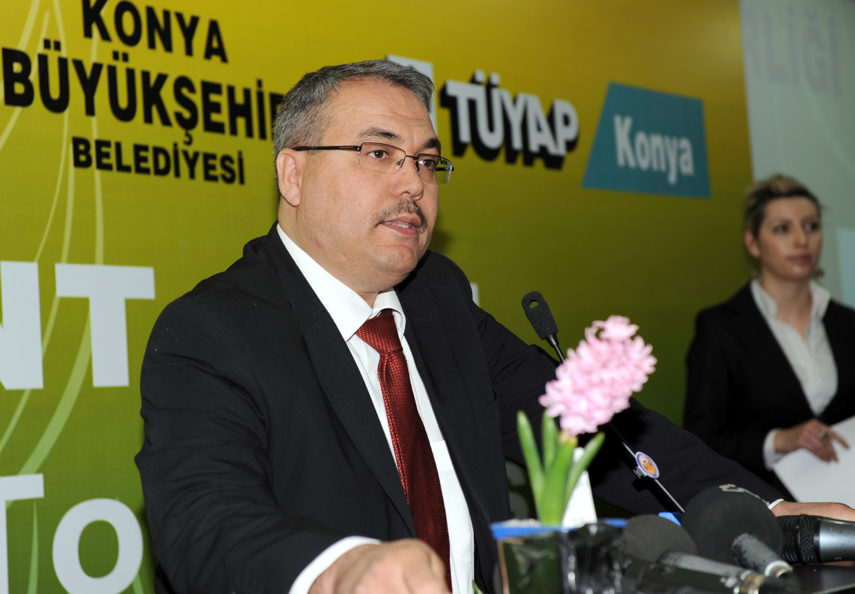 Başkan Akyürek 'Belediyecilikte Başarının Yolları'nı Anlattı
