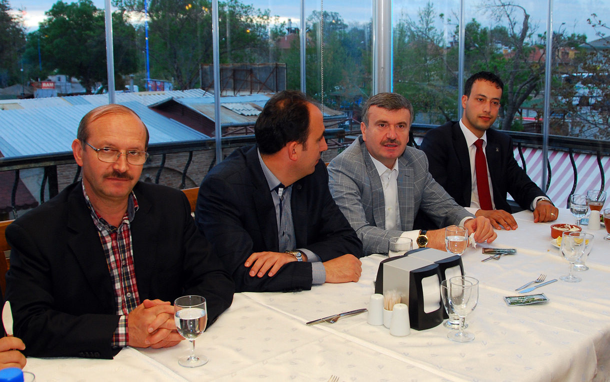 Başkan Akyürek: 'Annelerin Değerini Bilelim.'