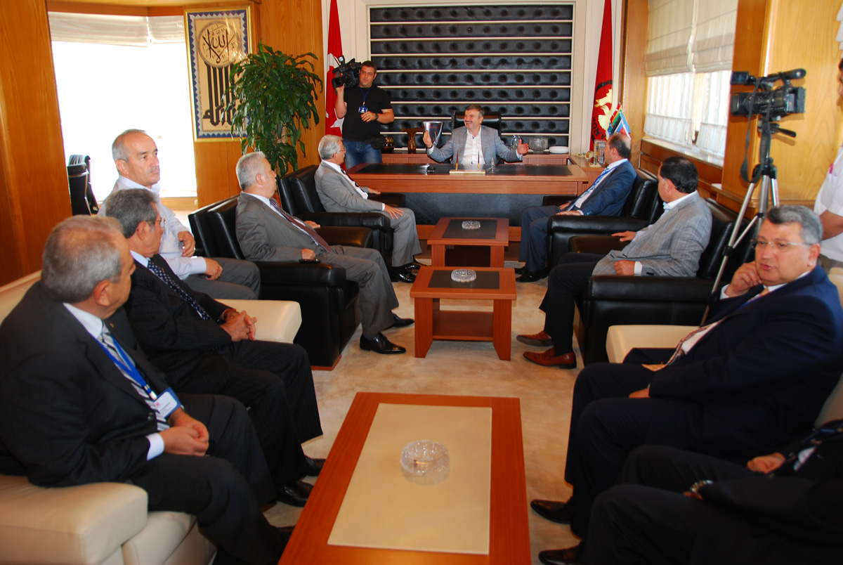 Adana Heyeti Başkan Akyürek'i Ziyaret Etti