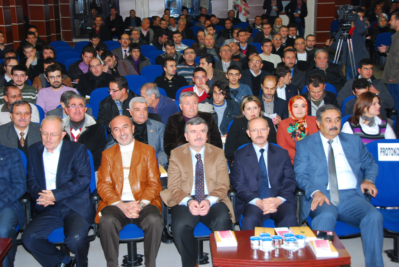 Başkan Akyürek Siyaset Akademisi'nde Konuştu