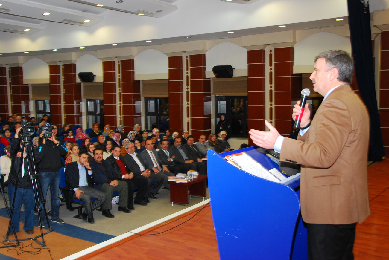 Başkan Akyürek Siyaset Akademisi'nde Konuştu