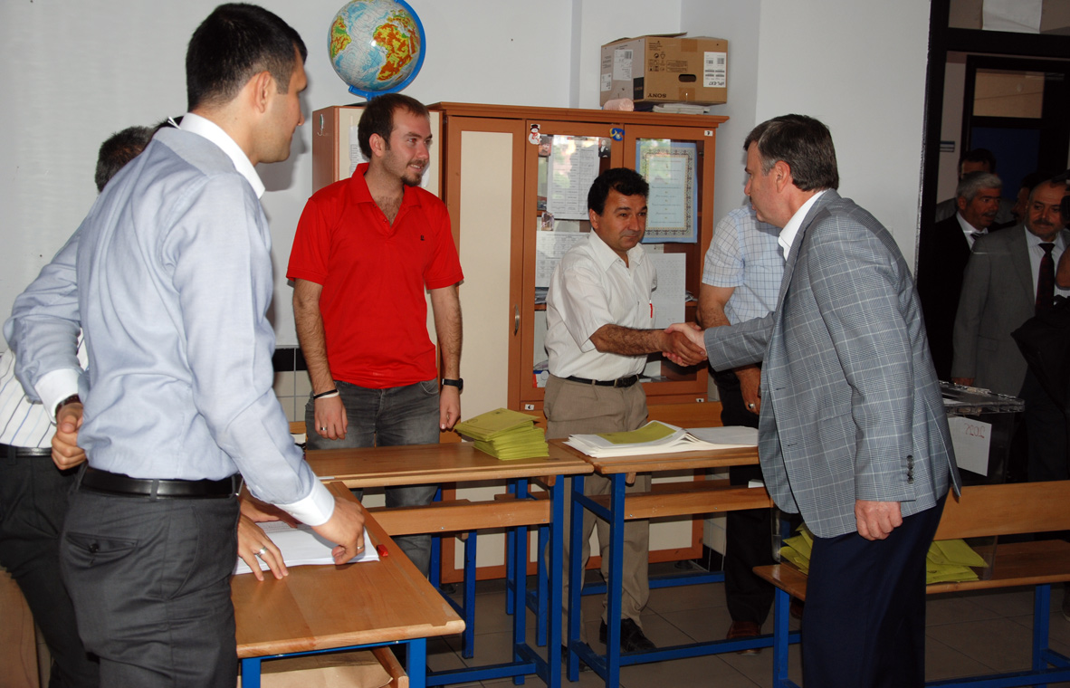 Başkan Akyürek Oyunu 2026 No'lu Sandıkta Kullandı