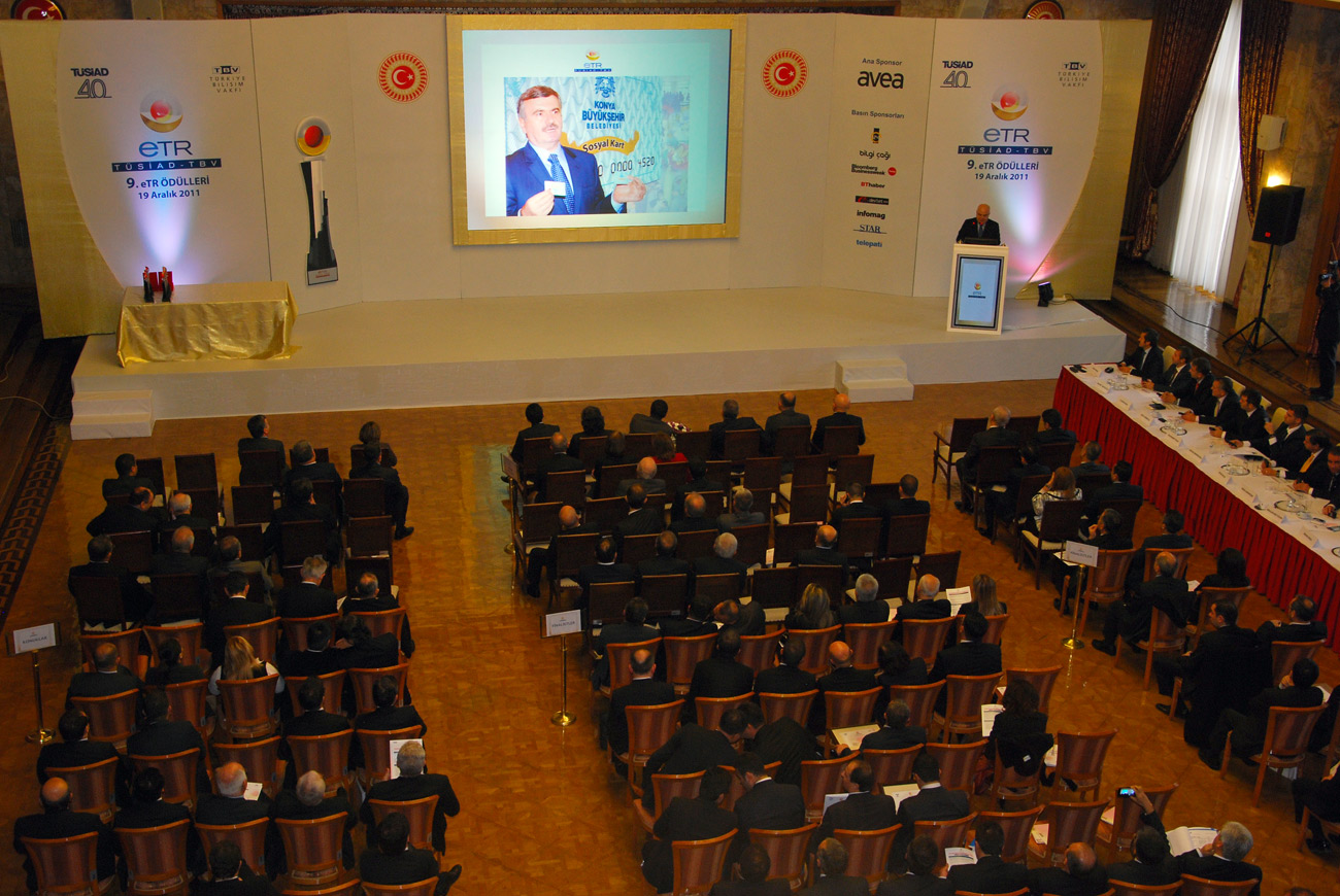 '9. eTR Ödülleri'nde Büyük Ölçekli Belediye Ödülü'nde Birincilik ve İkincilik Konya'nın