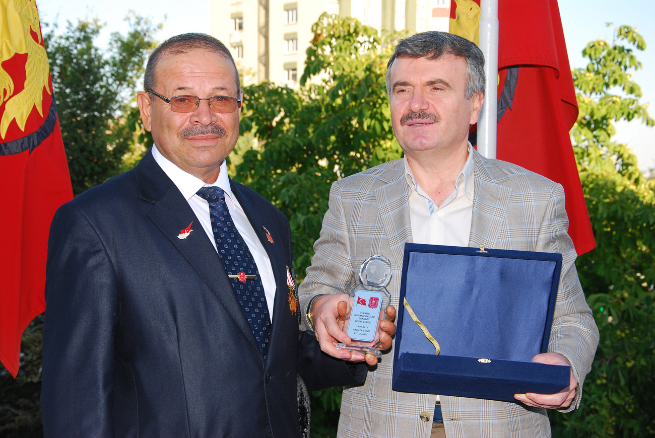 Gaziler Başkan Akyürek'i Ziyaret Etti