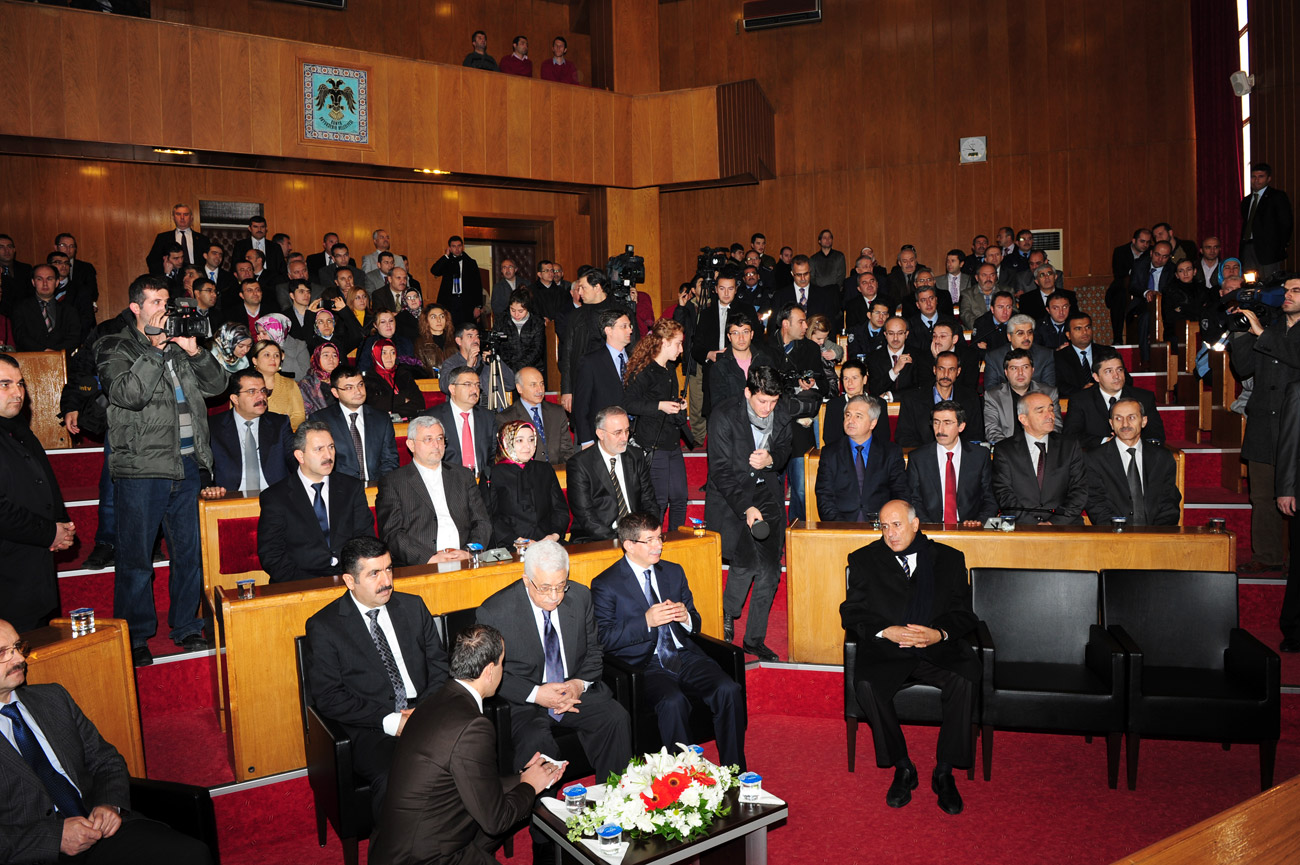 Filistin Devlet Başkanı Abbas'a Fahri Hemşehrilik Beratı Verildi