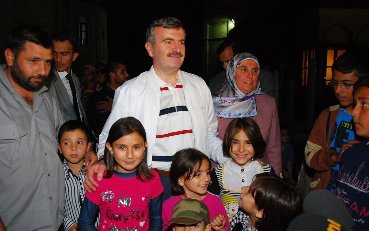 Başkan Akyürek Miraç Kandili'ni Vatandaşlarla Kutladı