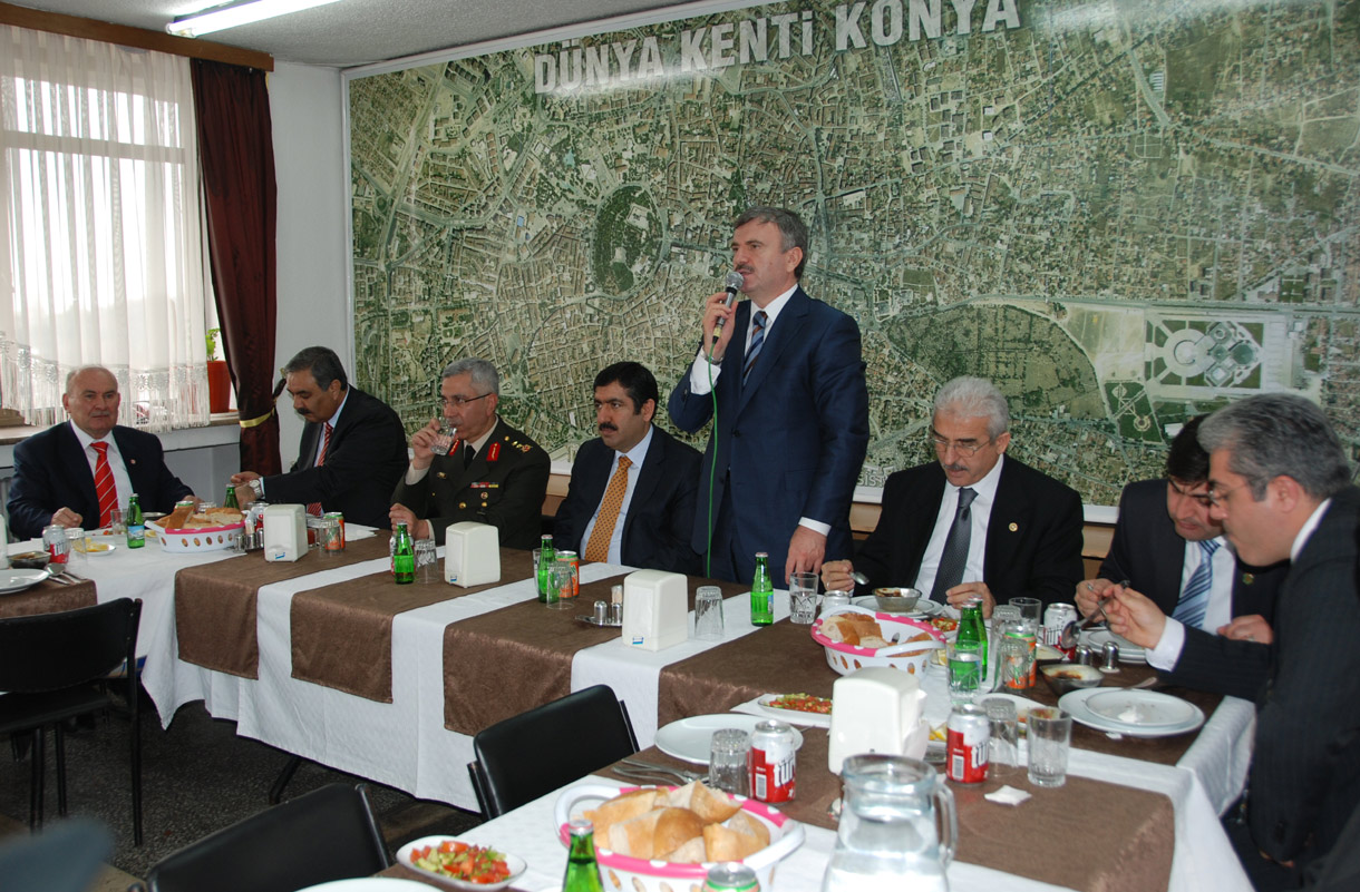 Şehit ve Gazi Aileleri Yemekte Bir Araya Geldi
