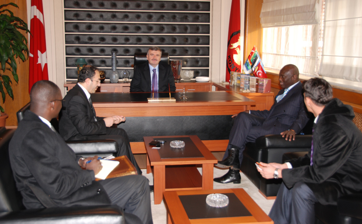 Senegal Büyükelçisi Başkan Akyürek'i Ziyaret Etti