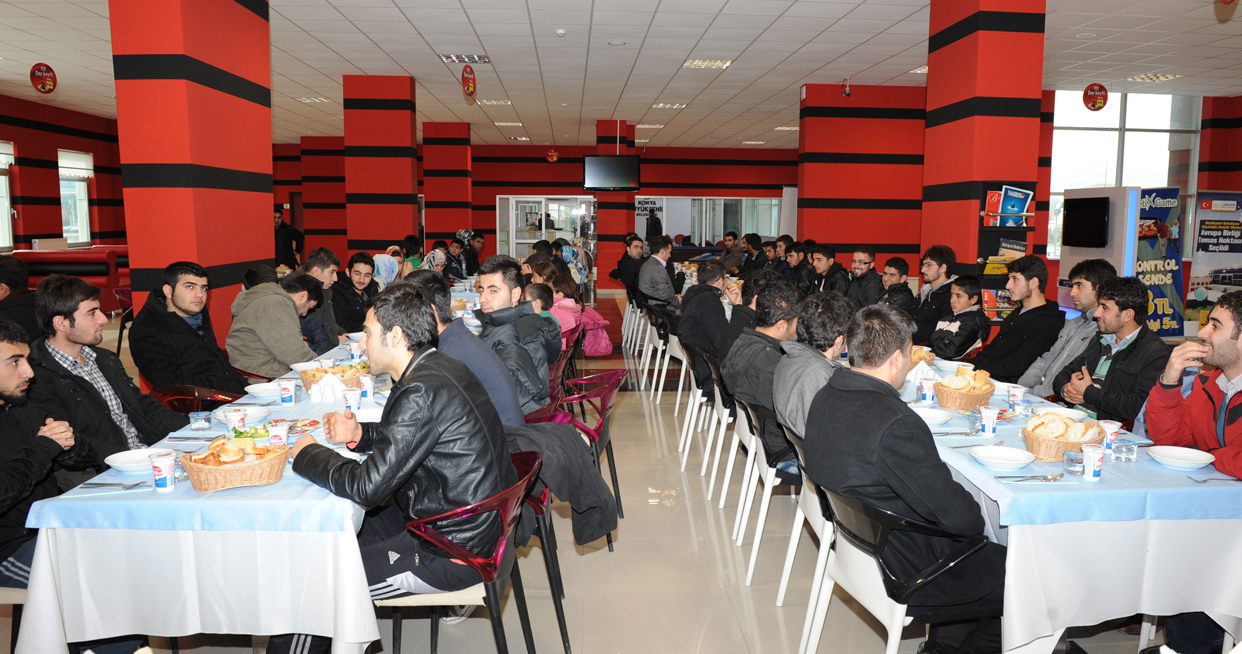Başkan Akyürek Vanlı Öğrencilerle Buluştu