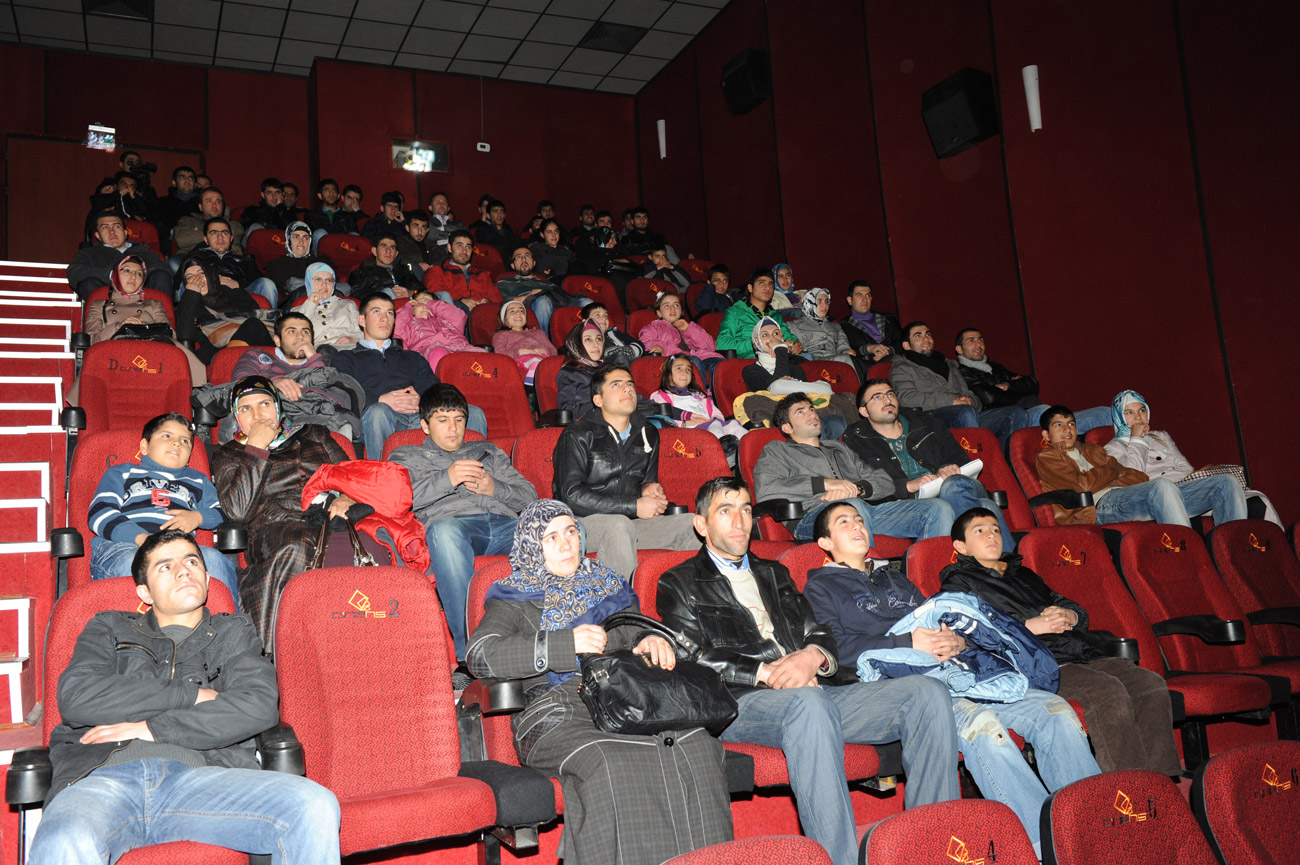 Başkan Akyürek Vanlı Öğrencilerle Buluştu