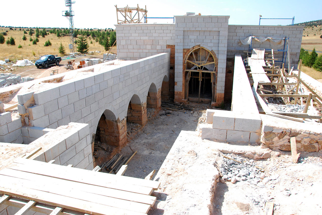 Selçuklu Yadigarı Kızılören Hanı Eski Günlerine Kavuşuyor