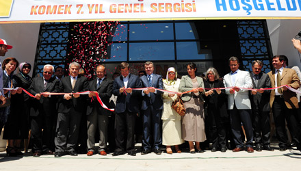 KOMEK 7. Yıl Genel Sergisi 'Altın Dokunuşlar' Açıldı
