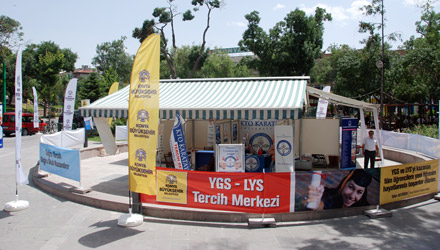 Büyükşehir Belediyesi YGS-LYS Tercih Merkezi Kurdu