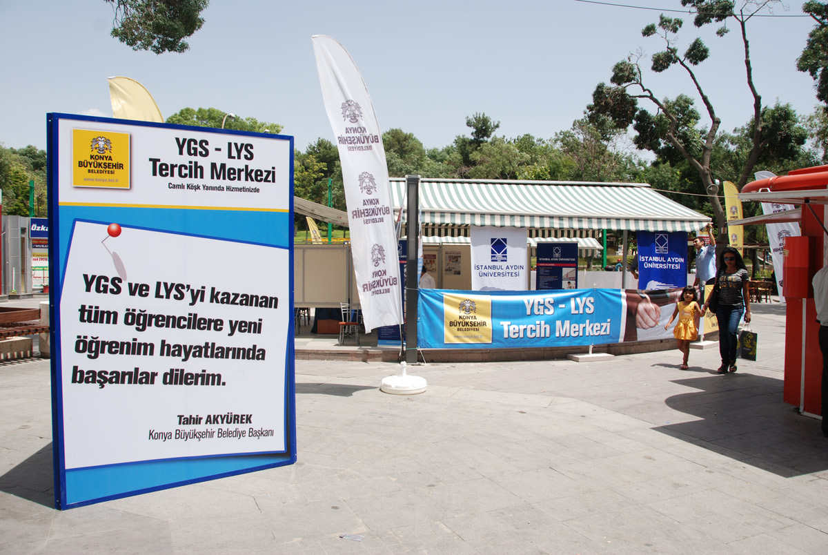 Büyükşehir Belediyesi YGS-LYS Tercih Merkezi Kurdu