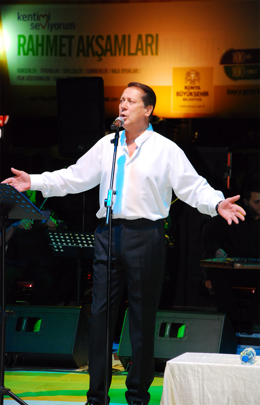 Ahmet Özhan'dan Muhteşem Konser