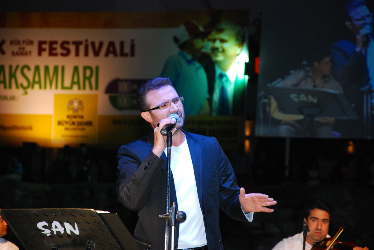 Bedirhan Gökçe İle Şiir ve Türkü Dolu Bir Gece