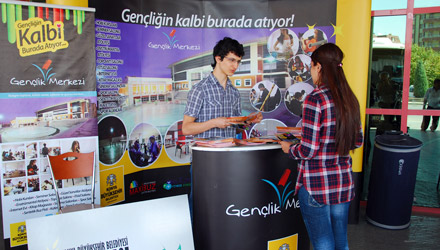 Kayıt İçin Konya'ya Gelen Öğrenciler Bilgilendirildi