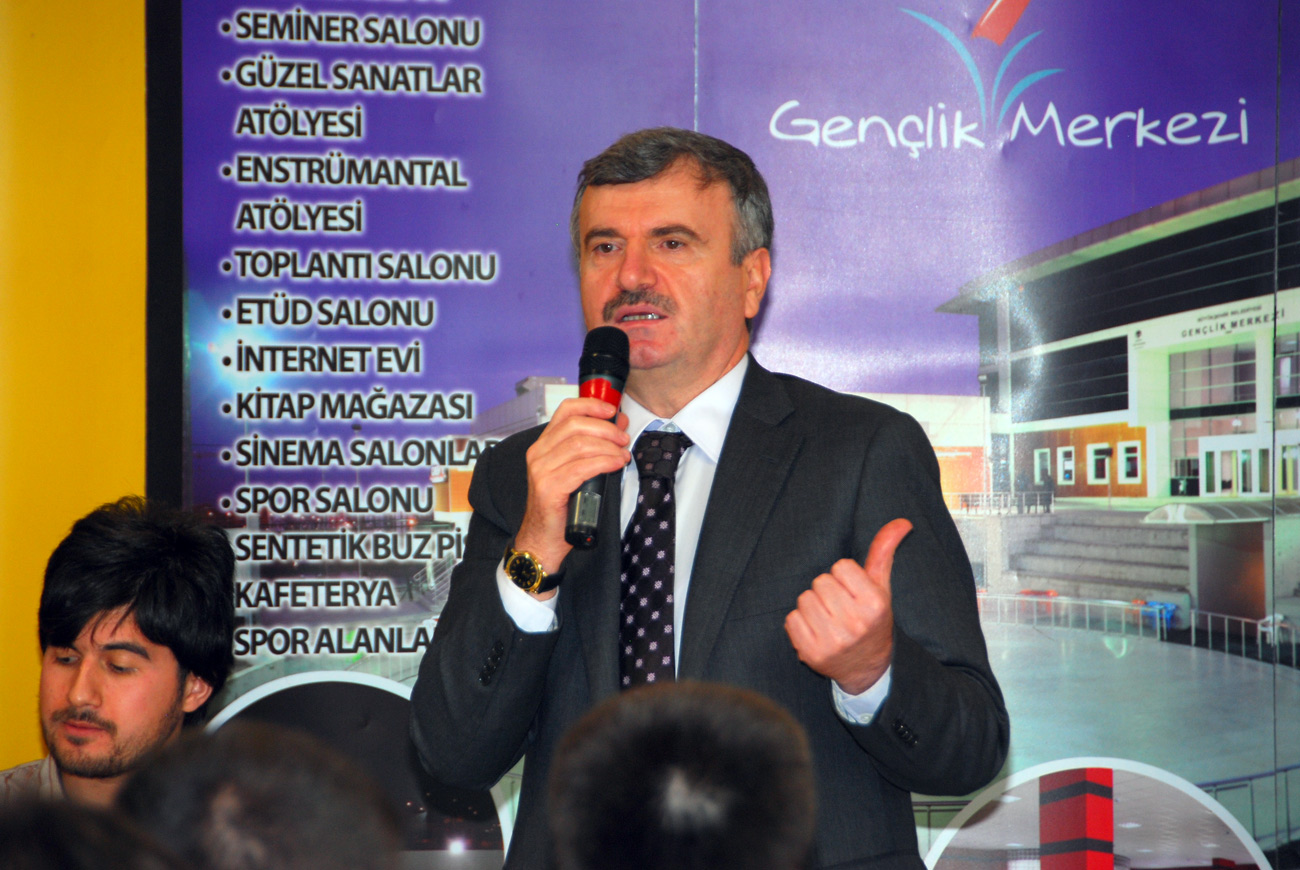 Başkan Akyürek Konyalı Öğrencilerle Buluştu