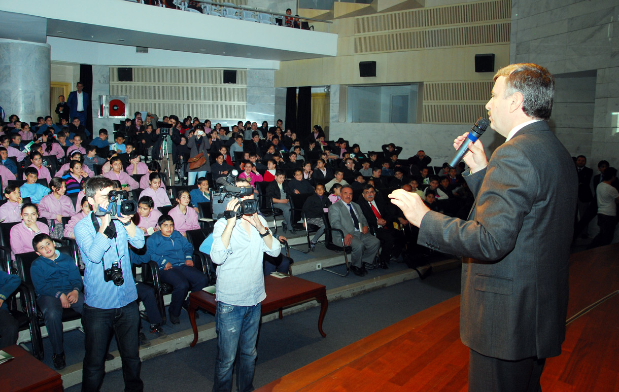 Büyükşehir'den Kütüphaneler Haftası Programı
