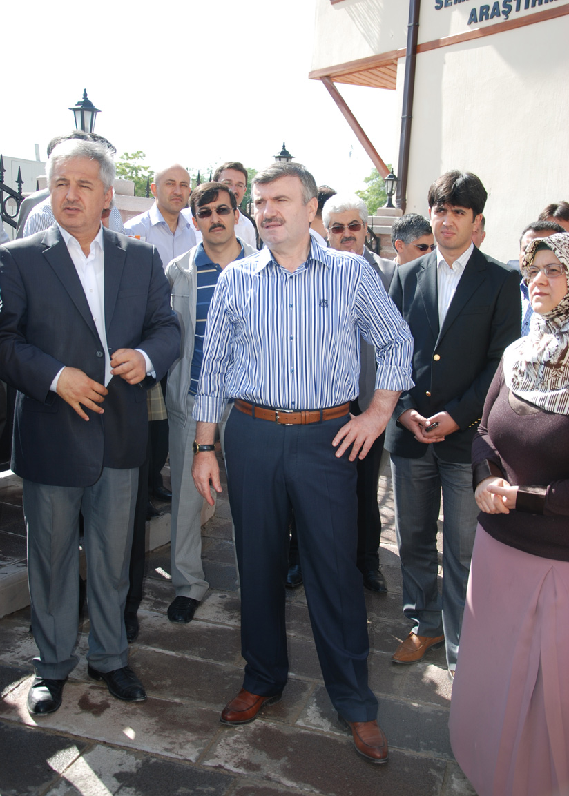 Başkan Akyürek Aile Destek Merkezi'ni Ziyaret Etti