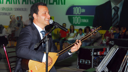 Orhan Hakalmaz Türkülerini Konyalılar İçin Söyledi